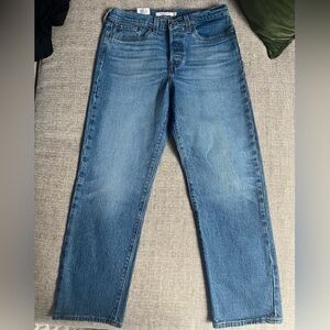 Levis Wedgie Straight Jeans Size 28 NWT